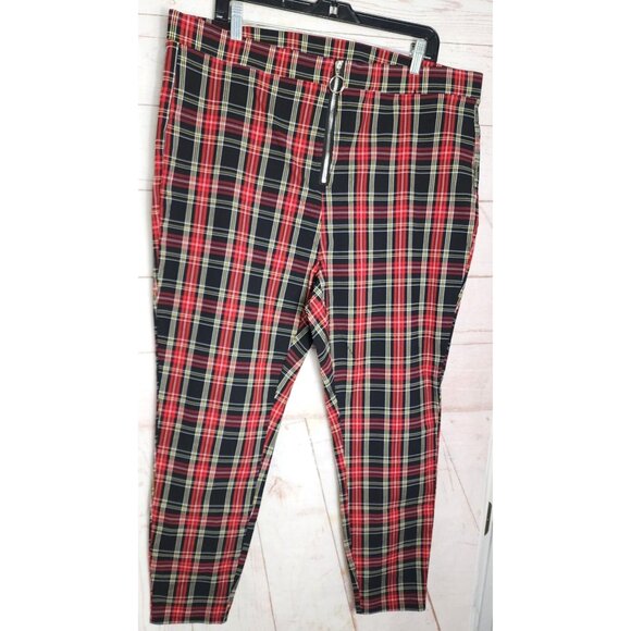 Rue+ 3X Cotton/Polyester Plaid Women’s Zip Up Pants | Stylish Plus-Size Pants - Picture 5 of 13